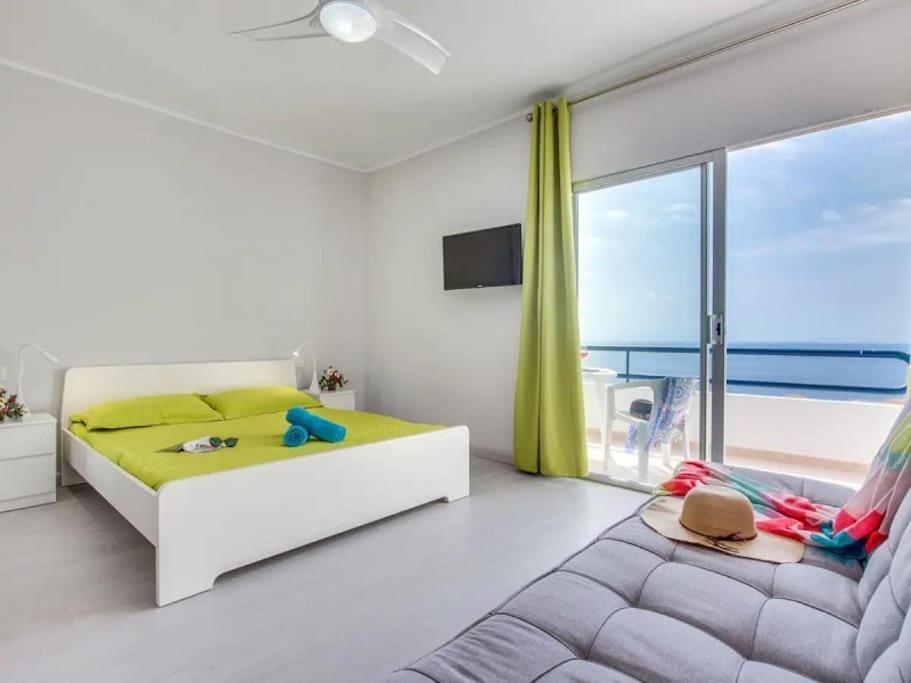 Vista Mozzafiato Apartment Playa Paraiso  Bagian luar foto